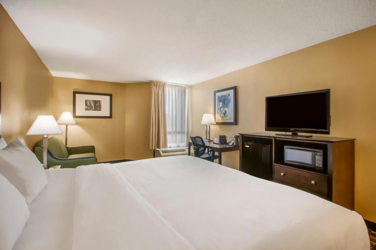 Clarion Inn Asheville Airport Fletcher Extérieur photo