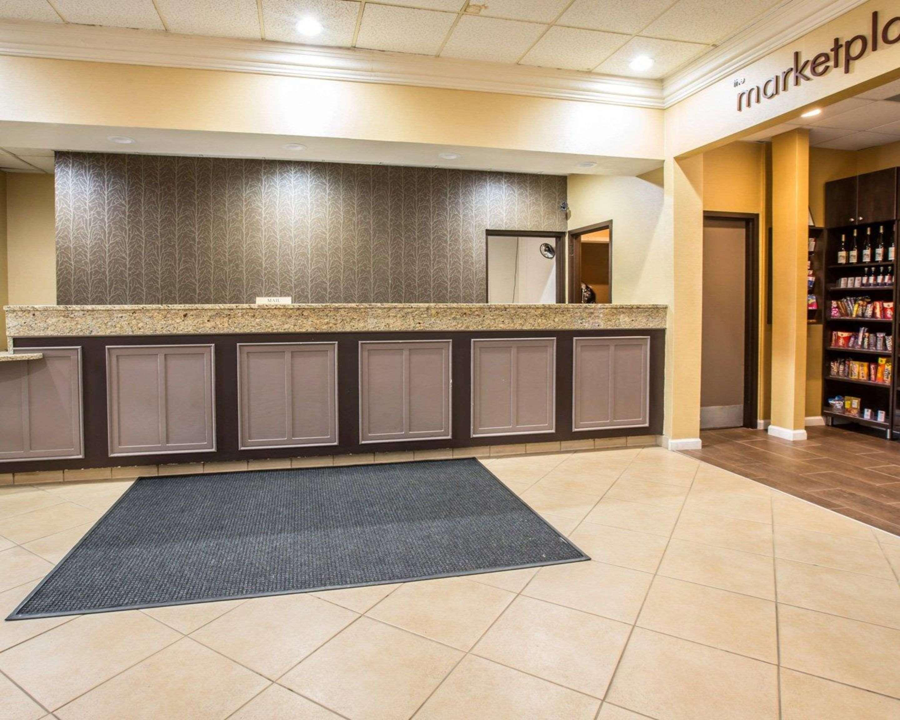 Clarion Inn Asheville Airport Fletcher Extérieur photo