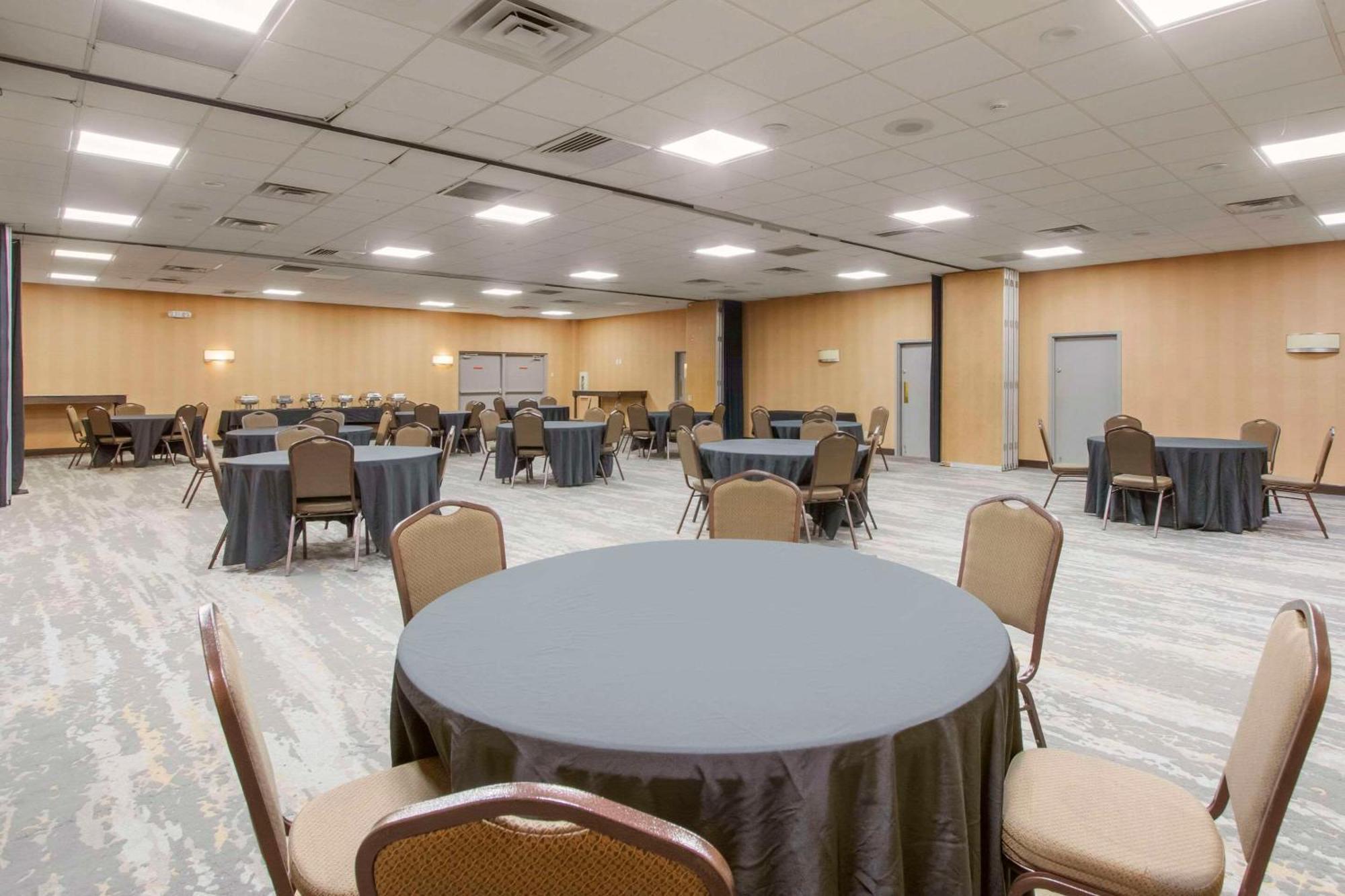 Clarion Inn Asheville Airport Fletcher Extérieur photo