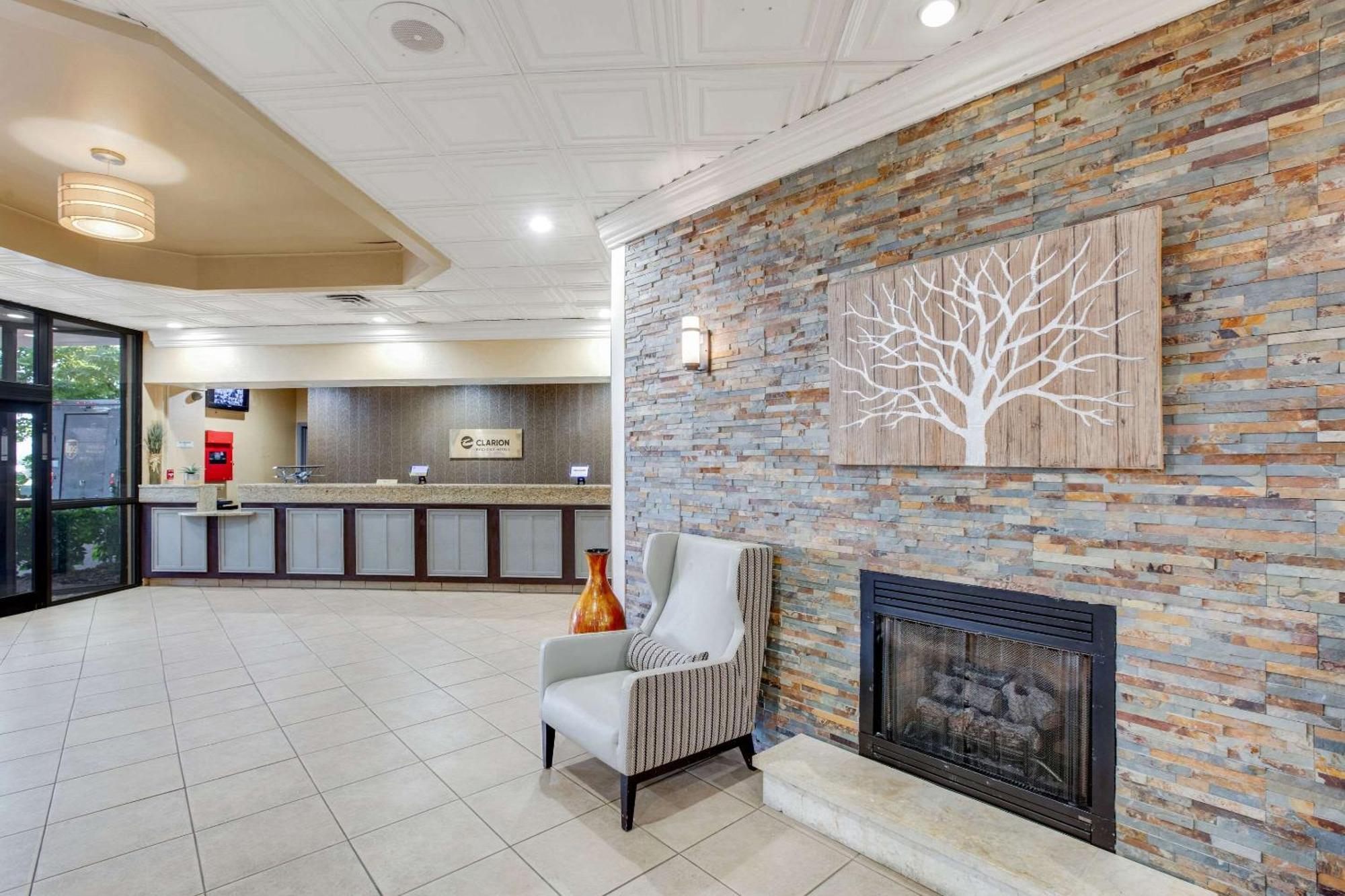 Clarion Inn Asheville Airport Fletcher Extérieur photo