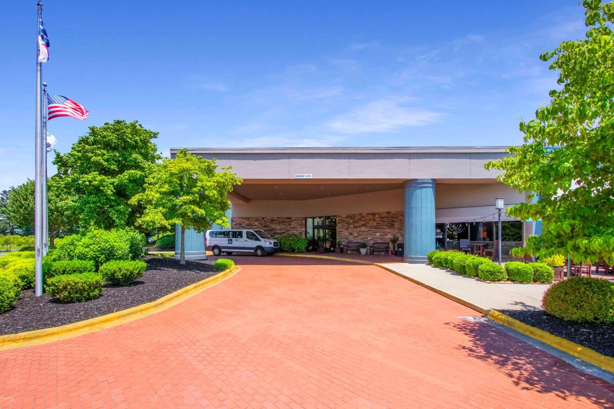 Clarion Inn Asheville Airport Fletcher Extérieur photo