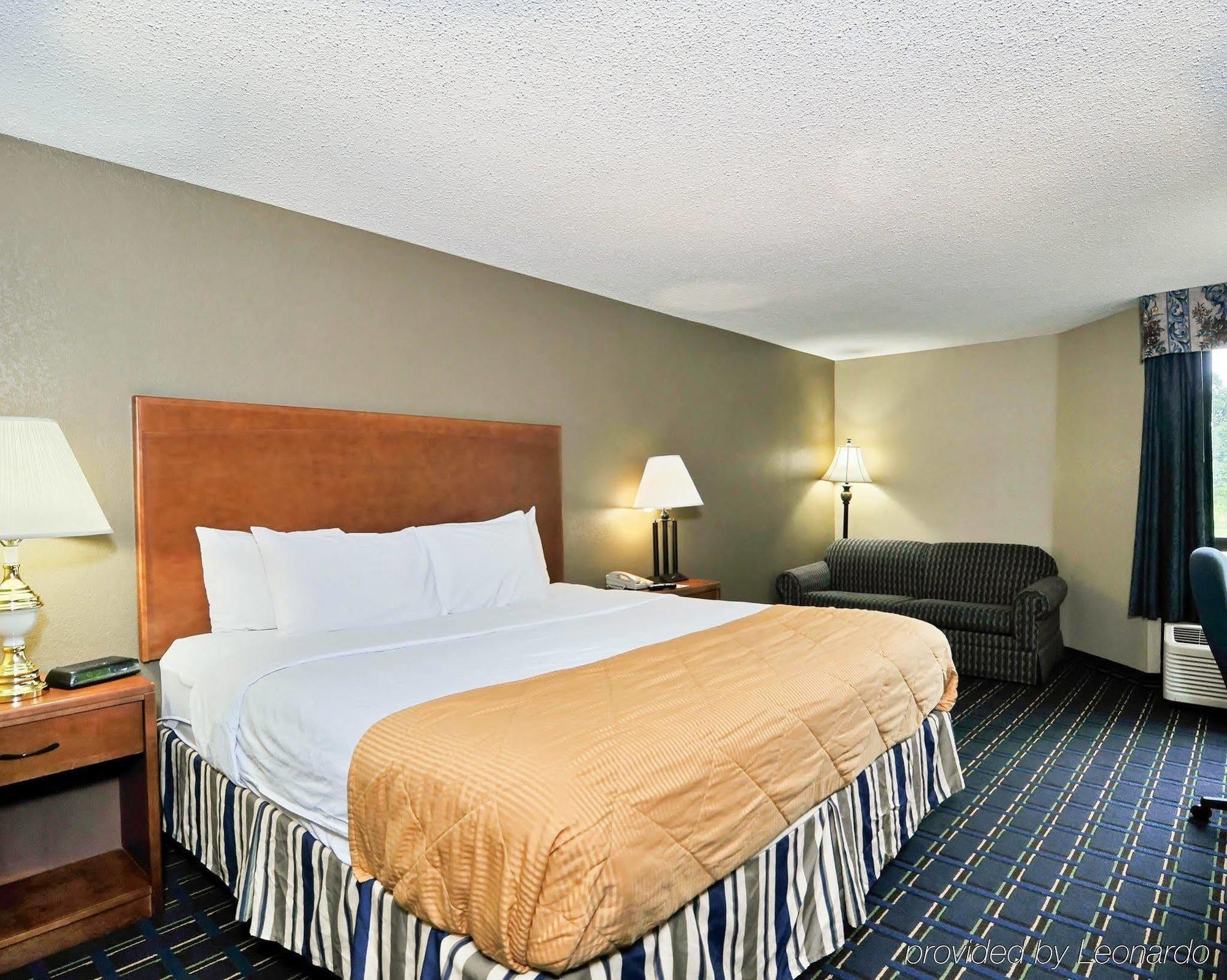 Clarion Inn Asheville Airport Fletcher Extérieur photo